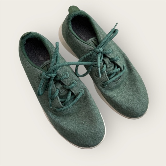 allbirds Shoes - Allbirds Wool Runners merino wool color green lace up sneakers size 8